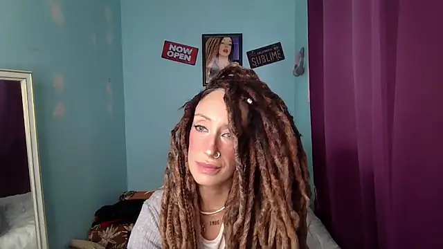 Snapshot of Natalialucia chatting on April 23, 2026, 7:26 pm Natalialucia online show from April 23, 2026, 7:26 pm