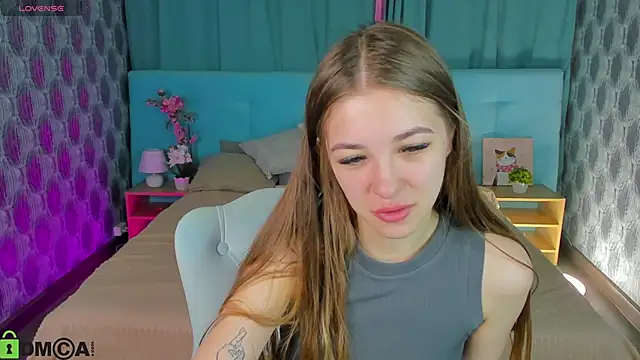 Miss Shanel online show from May 8, 2026, 1:31 am