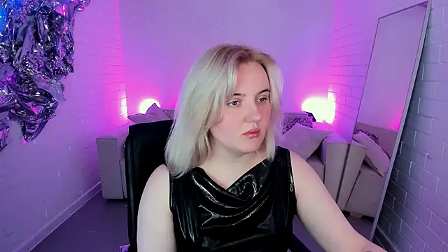 KathyBriggs online show from May 30, 2026, 5:03 am