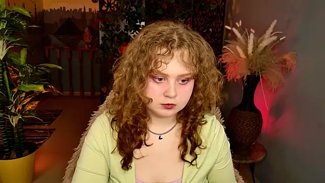 SaraSweetness online show from April 2, 2026, 8:43 am