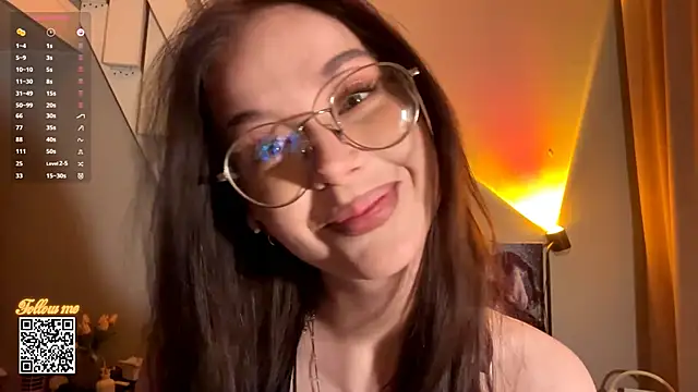 Snapshot of DorothyJones chatting on April 4, 2026, 6:03 pm DorothyJones online show from April 4, 2026, 6:03 pm