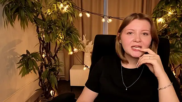 Snapshot of PettyRogers chatting on April 3, 2026, 3:18 pm PettyRogers online show from April 3, 2026, 3:18 pm