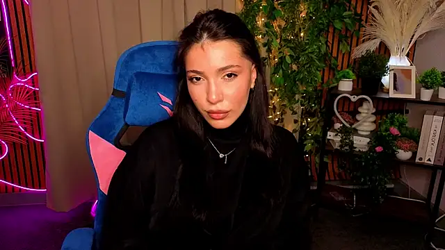 AnnaWillyams online show from April 2, 2026, 1:18 pm