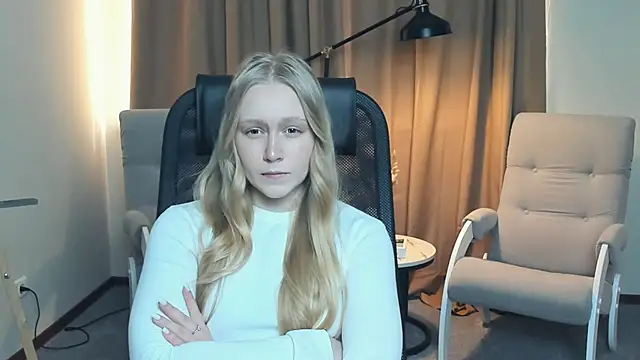 Snapshot of VestaBowmer chatting on March 27, 2026, 11:11 am VestaBowmer online show from March 27, 2026, 11:11 am