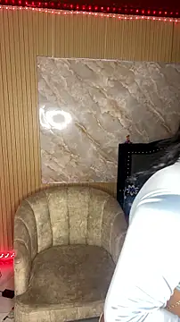 Snapshot of Saraa_M chatting on July 4, 2026, 5:06 pm Saraa M online show from July 4, 2026, 5:06 pm