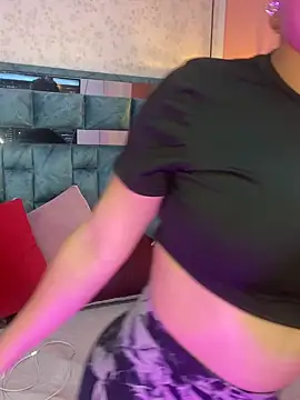 tinkerbell pink22 online show from March 31, 2026, 1:24 pm