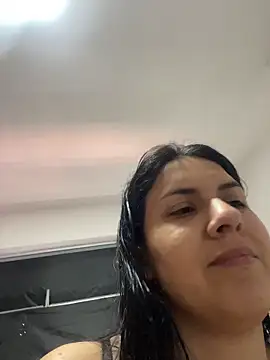 Annarhode online show from May 16, 2026, 4:28 pm