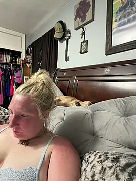 Snapshot of sweetkacibaby chatting on July 1, 2026, 1:06 am sweetkacibaby online show from July 1, 2026, 1:06 am