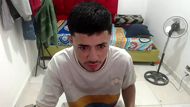 Snapshot of Jairito_989 chatting on July 7, 2026, 11:25 am Jairito 989 online show from July 7, 2026, 11:25 am