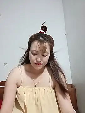 -Bitilu- online show from June 13, 2026, 2:42 am