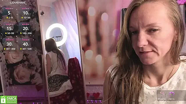 Snapshot of jesica_mooonn chatting on May 18, 2026, 3:39 am jesica mooonn online show from May 18, 2026, 3:39 am
