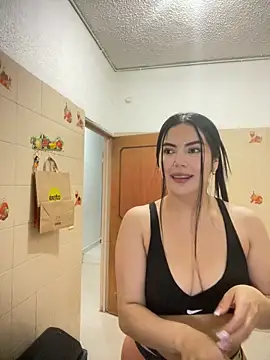 Cami olarte online show from June 3, 2026, 4:35 am