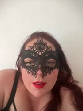 Snapshot of bella2399 chatting on May 8, 2026, 12:20 pm bella2399 online show from May 8, 2026, 12:20 pm