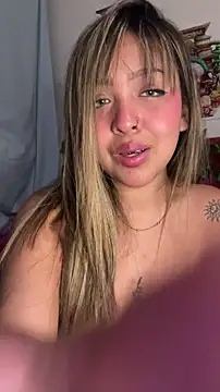 Snapshot of NinaValencia_ chatting on April 11, 2026, 7:45 am NinaValencia online show from April 11, 2026, 7:45 am