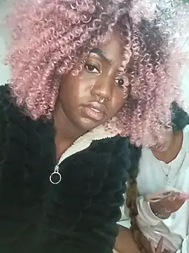 BelleKaty  online show from April 17, 2026, 1:08 am