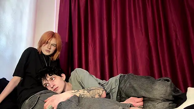 Snapshot of DreamyPair chatting on April 6, 2026, 8:15 am DreamyPair online show from April 6, 2026, 8:15 am