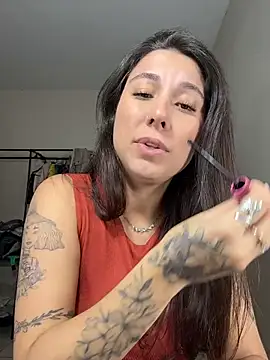 Snapshot of Carolzinhalux69 chatting on June 3, 2026, 4:44 pm Carolzinhalux69 online show from June 3, 2026, 4:44 pm