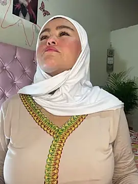 Snapshot of Marian_fadel chatting on April 17, 2026, 12:52 pm Marian fadel online show from April 17, 2026, 12:52 pm