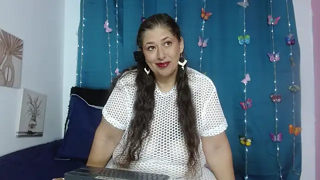 SALAMANDRA FRANCO online show from July 11, 2026, 1:22 pm