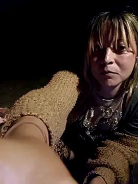 Elisialila online show from April 18, 2026, 9:15 pm