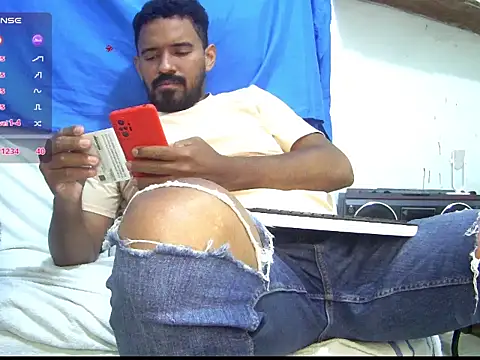 Snapshot of Max_velvet chatting on April 3, 2026, 4:41 am Max velvet online show from April 3, 2026, 4:41 am