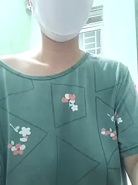 -Sunny-20 online show from April 15, 2026, 2:10 pm