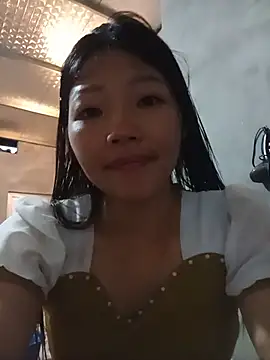 -Quyny- online show from June 8, 2026, 10:49 am