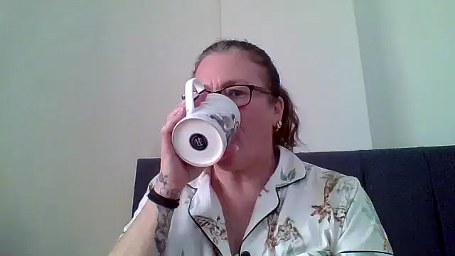 Snapshot of Flirty_Siennax chatting on March 27, 2026, 11:33 am Flirty Siennax online show from March 27, 2026, 11:33 am