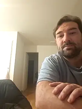 parejasur1988 online show from May 2, 2026, 9:31 pm
