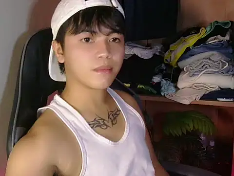 Untouchable Bromancexxx online show from June 8, 2026, 11:22 am