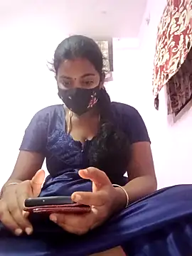 Snapshot of tamilratchasii chatting on April 8, 2026, 4:41 pm tamilratchasii online show from April 8, 2026, 4:41 pm