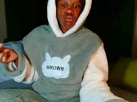 Snapshot of CaramelCandyxx chatting on May 18, 2026, 9:08 pm CaramelCandyxx online show from May 18, 2026, 9:08 pm