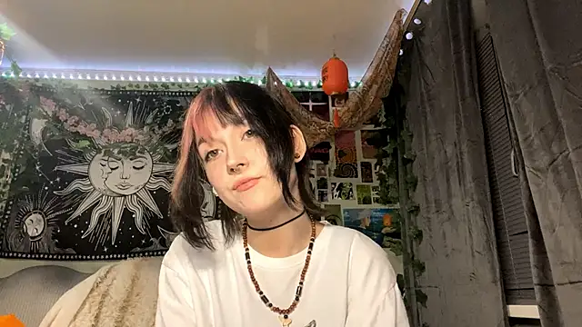 Snapshot of DancingDancingLove chatting on March 27, 2026, 9:27 pm DancingDancingLove online show from March 27, 2026, 9:27 pm