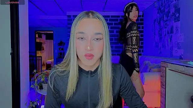 Snapshot of Miss_sunshinee chatting on April 2, 2026, 4:52 am Miss sunshinee online show from April 2, 2026, 4:52 am