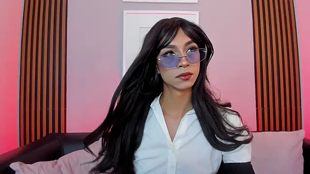 Snapshot of Miss_sunshinee chatting on April 8, 2026, 4:03 am Miss sunshinee online show from April 8, 2026, 4:03 am
