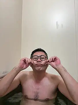 Snapshot of RYUICHI_1919 chatting on June 15, 2026, 2:06 pm RYUICHI 1919 online show from June 15, 2026, 2:06 pm