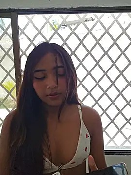 Pretty karol online show from April 23, 2026, 3:13 pm