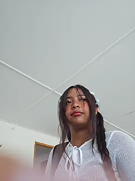 Snapshot of Pretty_karol chatting on May 25, 2026, 12:37 pm Pretty karol online show from May 25, 2026, 12:37 pm