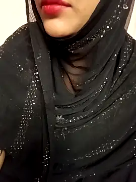 Miss Noor   online show from June 3, 2026, 7:42 am