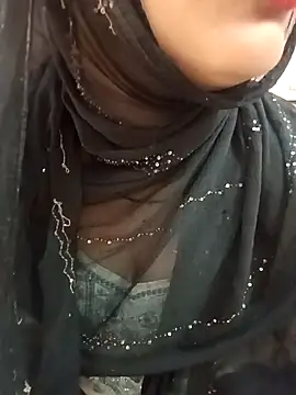 Miss Noor   online show from May 12, 2026, 8:21 am
