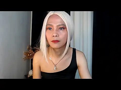 Snapshot of VeronicaFoxxxx chatting on April 9, 2026, 12:00 pm VeronicaFoxxxx online show from April 9, 2026, 12:00 pm