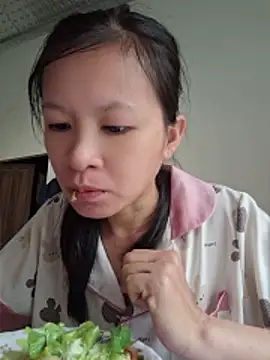 Snapshot of hanameo chatting on April 25, 2026, 1:30 am hanameo online show from April 25, 2026, 1:30 am