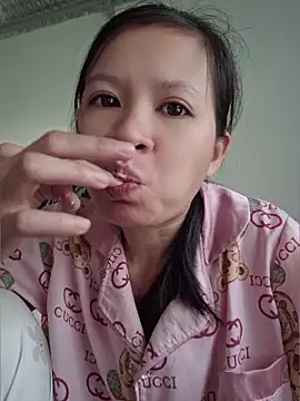 Snapshot of hanameo chatting on April 26, 2026, 1:47 am hanameo online show from April 26, 2026, 1:47 am