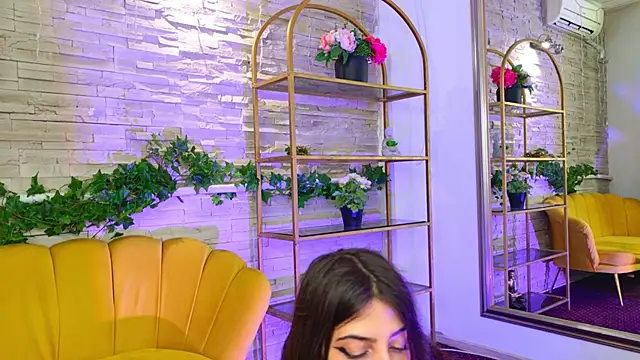 Snapshot of JeniferRosee chatting on June 14, 2026, 7:37 pm JeniferRosee online show from June 14, 2026, 7:37 pm