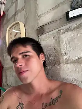 davidjan1996 online show from May 4, 2026, 4:43 pm