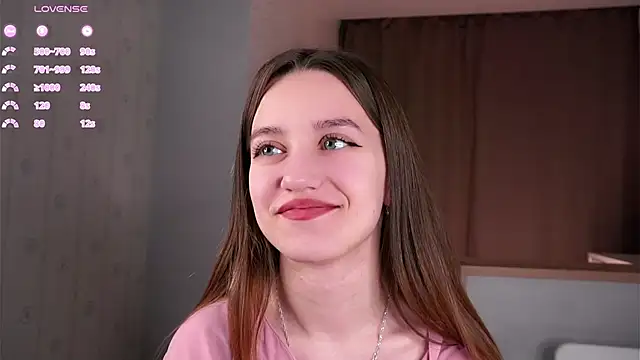 sinfulThea online show from May 4, 2026, 12:41 pm