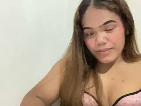 Snapshot of yourhotwild_bella chatting on April 10, 2026, 5:20 pm yourhotwild bella online show from April 10, 2026, 5:20 pm