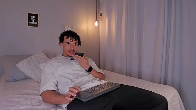 dominik drake online show from April 21, 2026, 12:23 pm