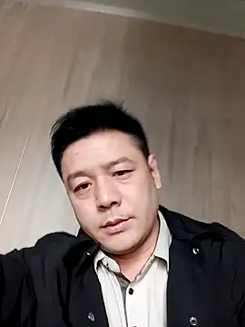 Snapshot of N-nnnnn chatting on April 4, 2026, 7:26 am N-nnnnn online show from April 4, 2026, 7:26 am