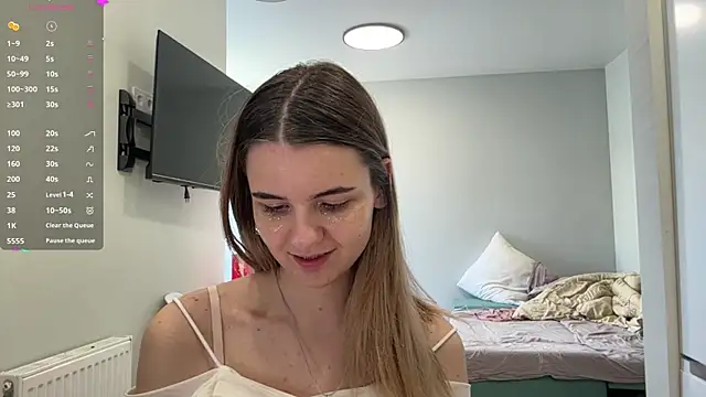 Snapshot of Peachy_keens chatting on May 25, 2026, 10:58 am Peachy keens online show from May 25, 2026, 10:58 am